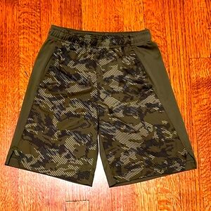 Old Navy camo sports shorts